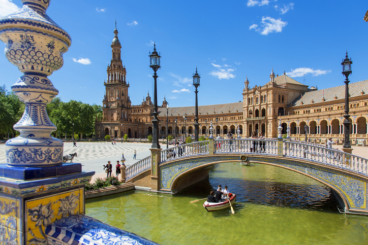Spanish Road Trips | Avis Rent a Car Spanish Road Trips | Avis Rent a Car